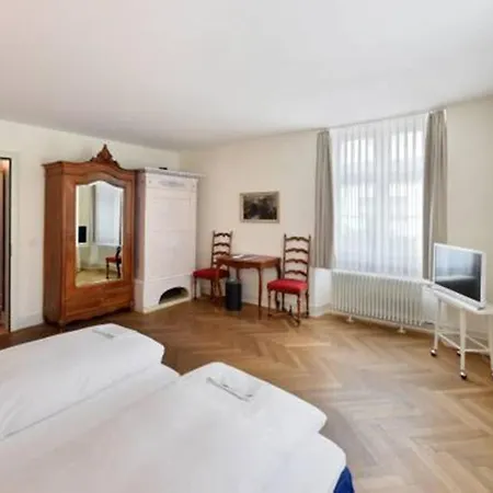 Im Schlosspark Hotel Binningen