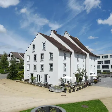 Im Schlosspark 3* Binningen