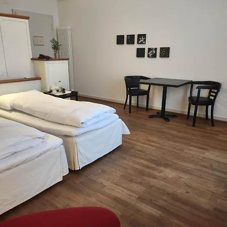 Hotel Im Schlosspark 3*