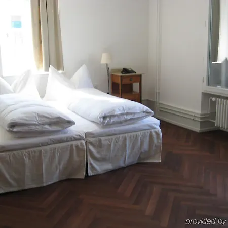 Hotel Im Schlosspark 3*